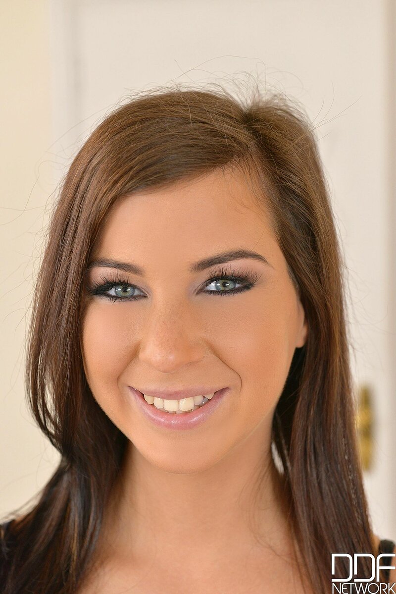 Елена, 30 лет, 5 размер груди